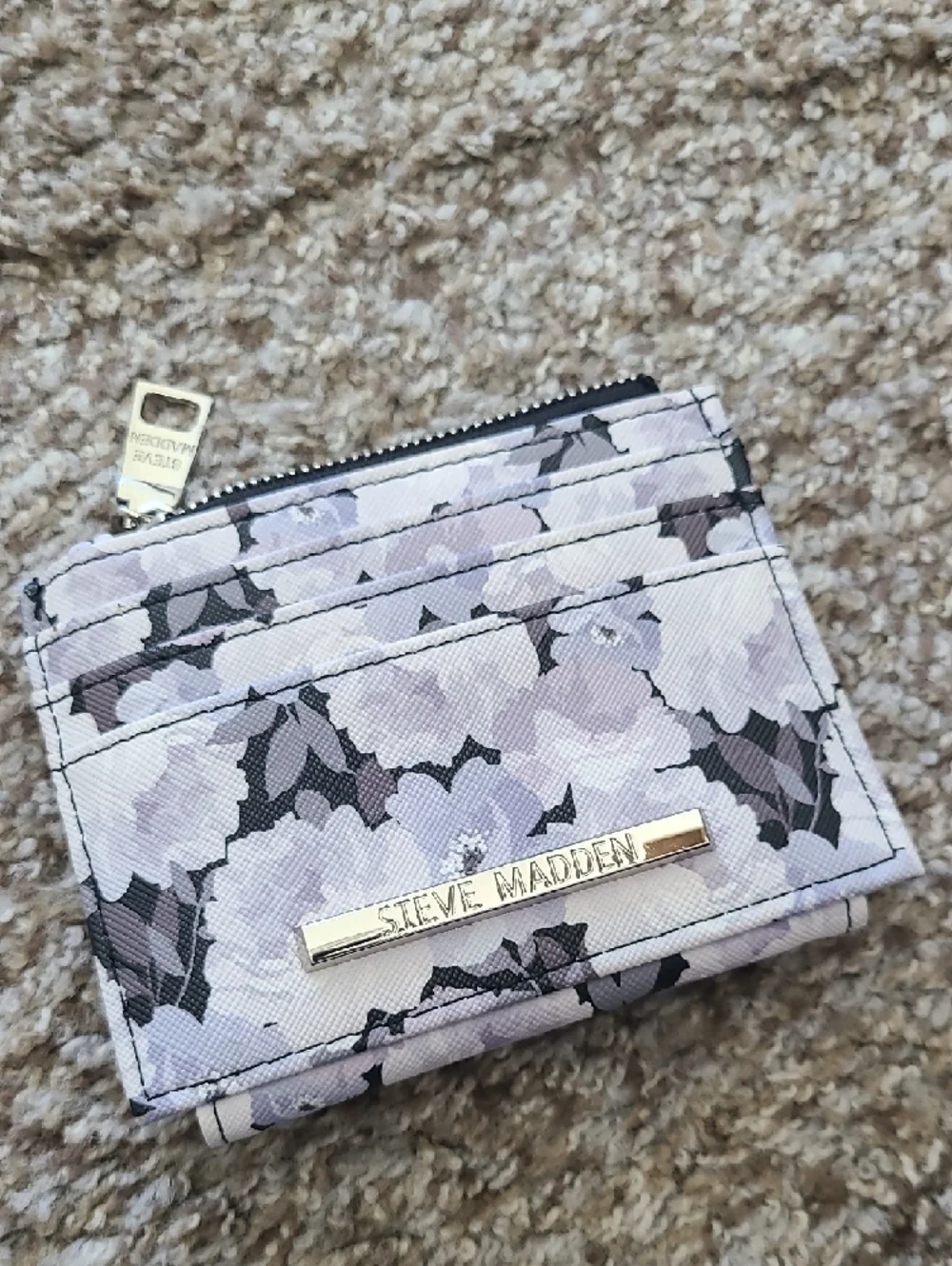 Steve Madden Floral Zip Card Wallet in Lavender and Black